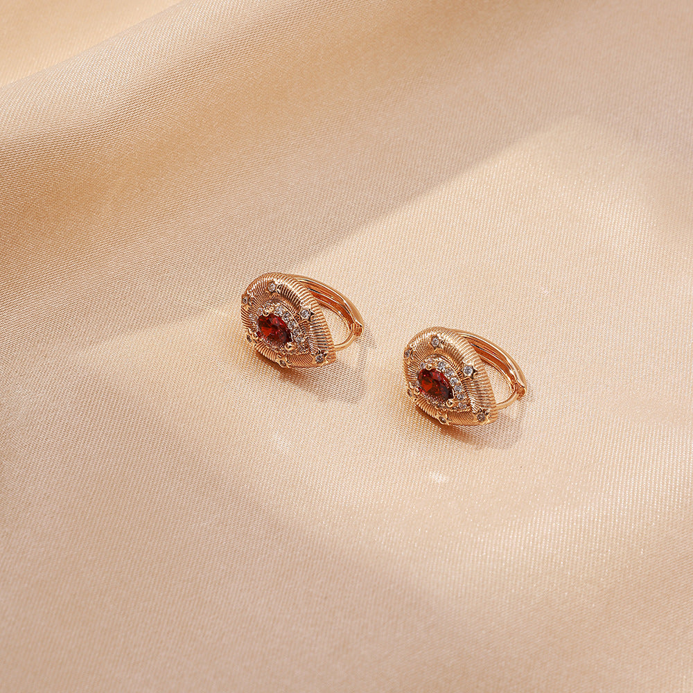 The Light of Isis Jewelry Set