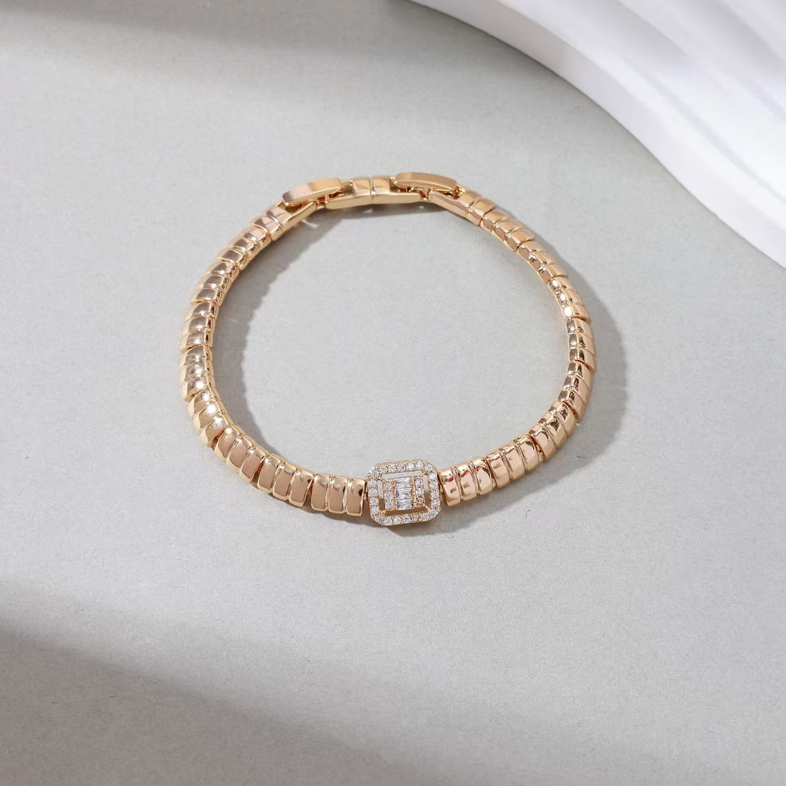 Golden Sparkling Square Bracelet