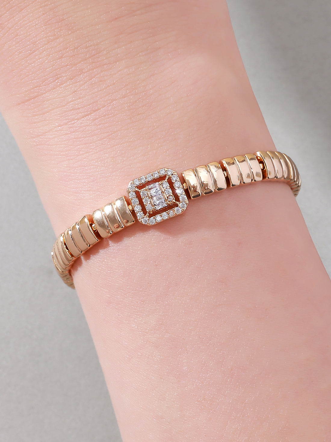 Golden Sparkling Square Bracelet